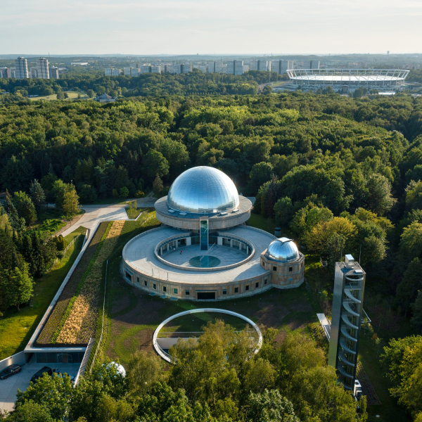 Co mogę zobaczyć w Planetarium?